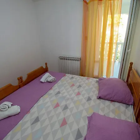 Apartments Mirko Lokva Rogoznica Buitenkant foto