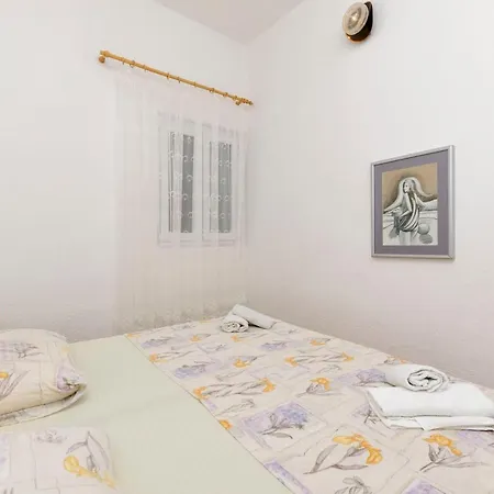 Apartments Mirko Lokva Rogoznica Buitenkant foto