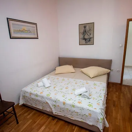 Apartments Mirko Lokva Rogoznica Buitenkant foto