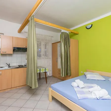 Apartments Mirko Lokva Rogoznica Buitenkant foto