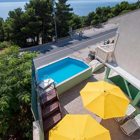 Apartments Mirko Lokva Rogoznica Buitenkant foto