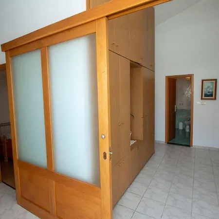 Apartments Mirko Lokva Rogoznica Buitenkant foto