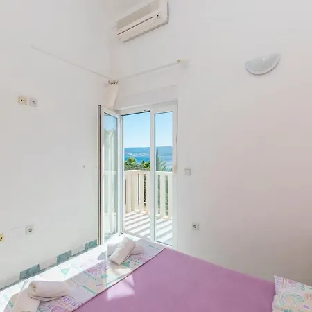 Apartments Mirko Lokva Rogoznica Buitenkant foto