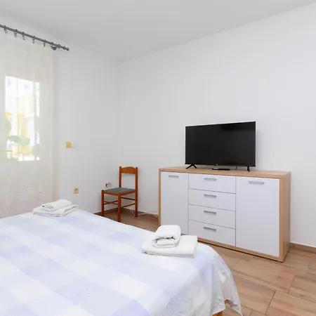 Apartments Mirko Lokva Rogoznica Buitenkant foto