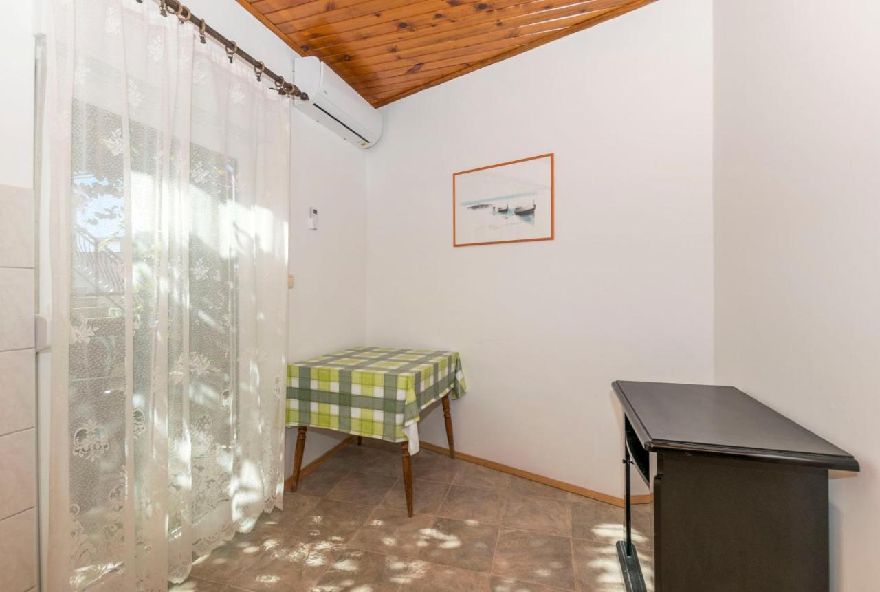 Mirko Apartment
